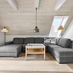 3 Bedroom Awesome In *