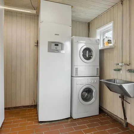 Hébergement de vacances 3 Bedroom Awesome In *